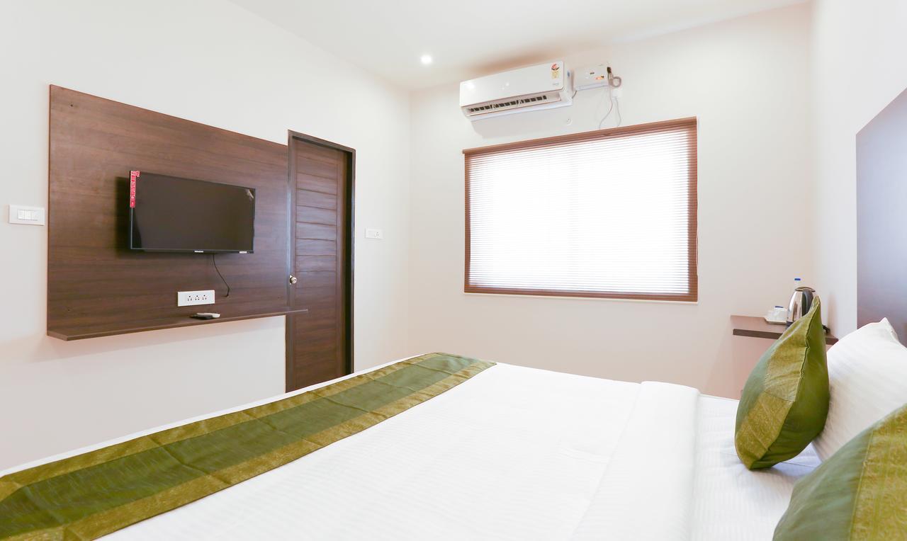 Treebo Hi Line Apartments Kalapatti Kojambuttúr Kültér fotó